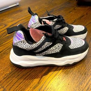 P448 Luke Pepper size 37